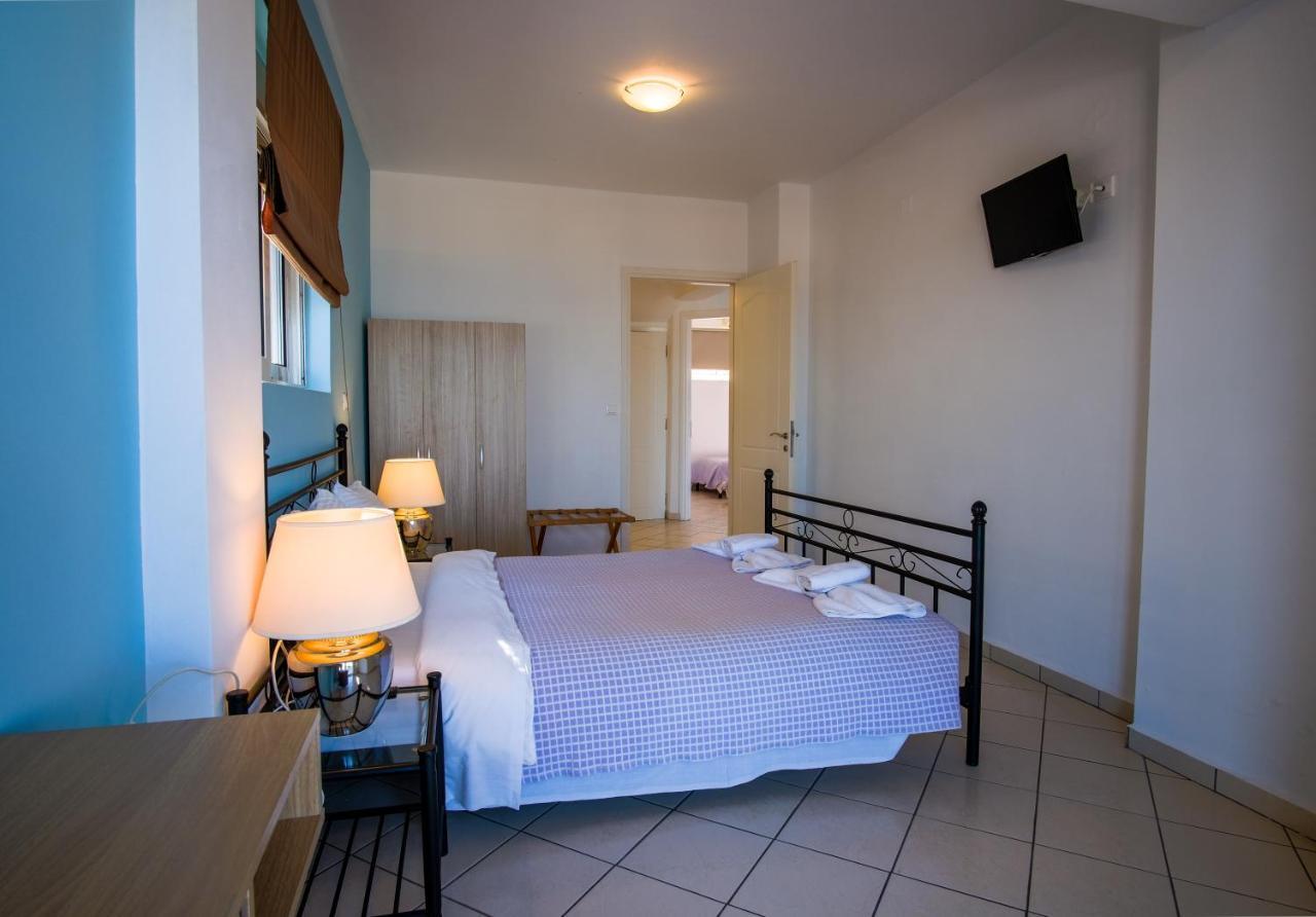 Blue Villas Agia Marina Exterior foto